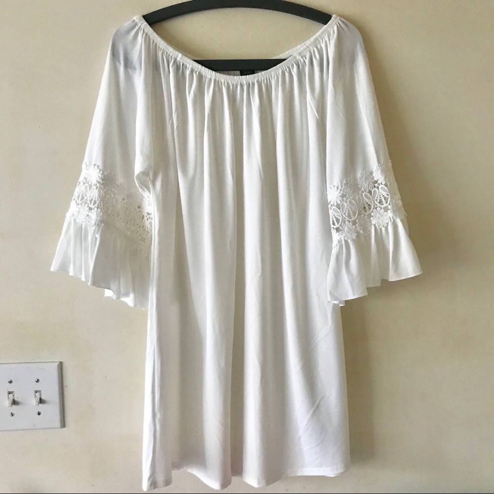 Win Win White Tunic Top